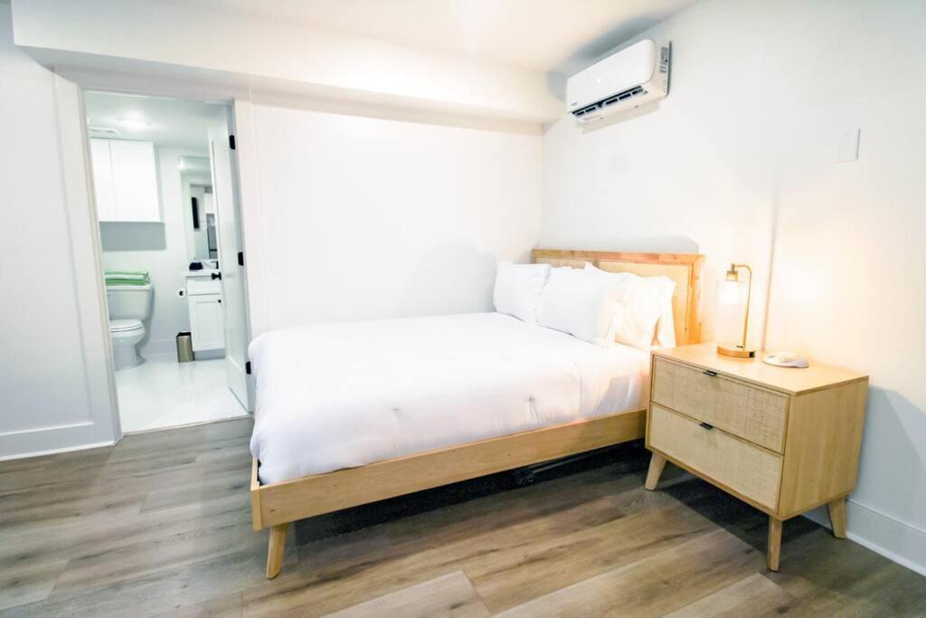 Summer Tropics Studio Apartment Two Queen Beds Galveston Exteriör bild